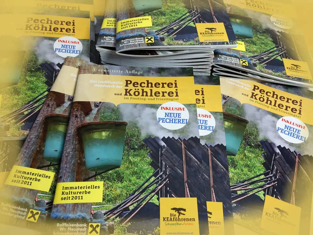 Broschüre Pecherei und Köhlerei Broschüre Pecherei und Köhlerei